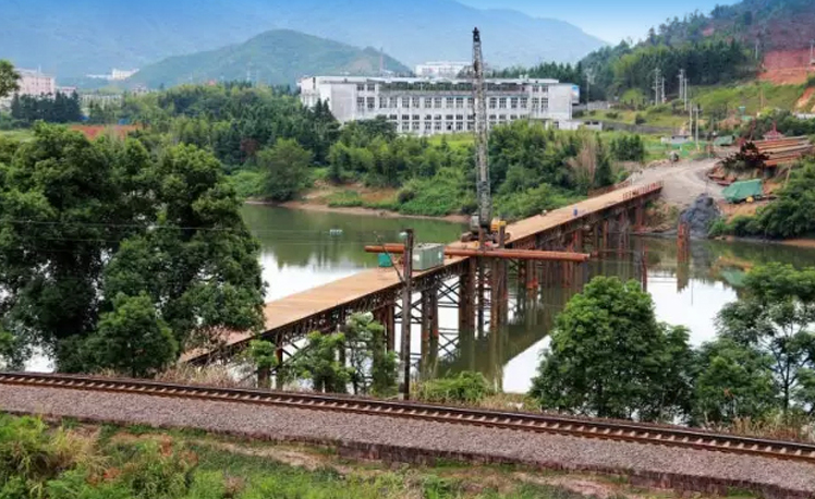 福建順邵高速公路第四項目部A8標段安家渡大橋1.jpg